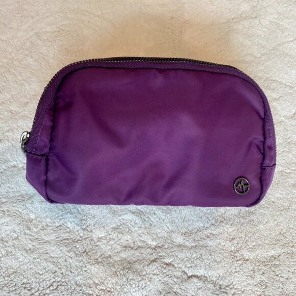 Purple Pander pouch with zipper closure - Picture 1 of 5